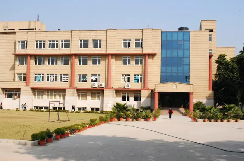 K.R. Mangalam World School, Summer Field